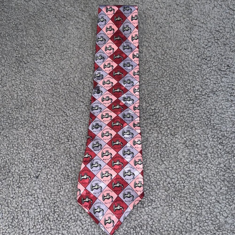 Vintage ENDANGERED SPECIES "CONSERVE WATER" 100% Silk Made in USA Neck Tie
